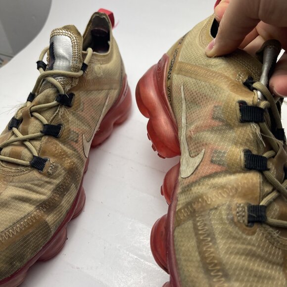 Nike Mens Air Vapormax 2019 AR6631-701 Gold Running Shoes Sneakers Size 9.5 - Picture 10 of 16